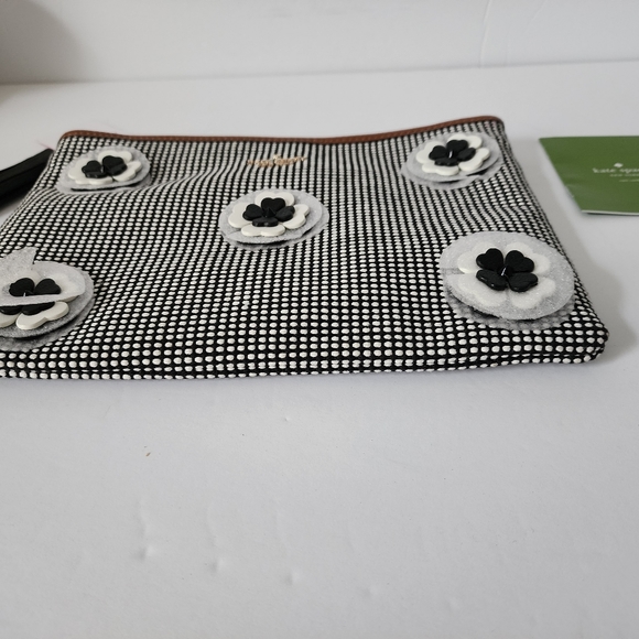 New with tag Kate Spade Ash Street Flower Applique Clutch Purse Wristlet Bag - Picture 9 of 15